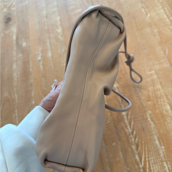 Banana Republic Soft Tan Leather Clutch Y2K - Picture 3 of 6